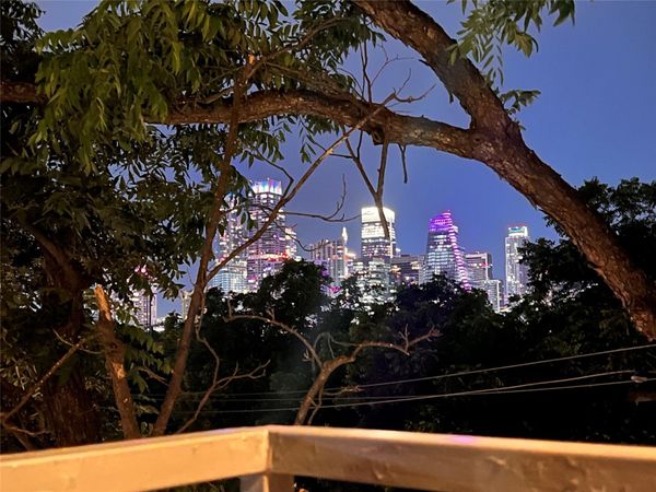 1900 Barton Springs RD, Unit 4041, Austin, TX 78704