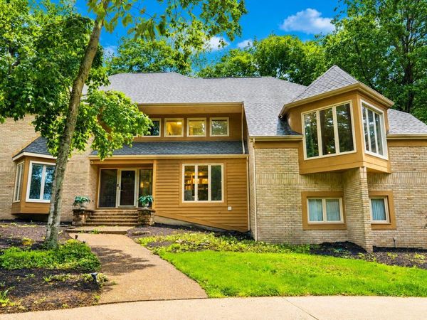455 Delegate Drive, Columbus, OH 43235