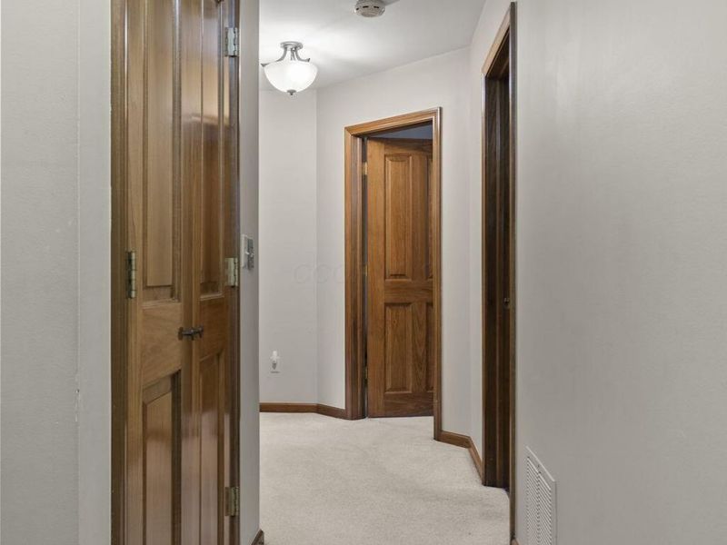 455 Delegate Drive, Columbus, OH 43235 Photo 62