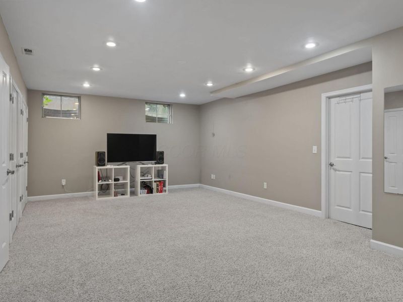 455 Delegate Drive, Columbus, OH 43235 Photo 69