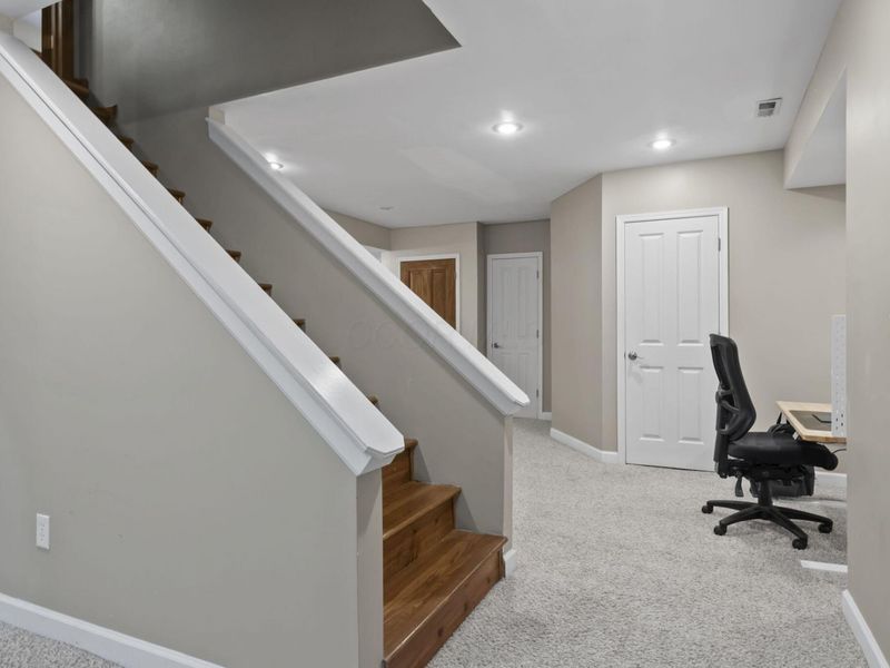 455 Delegate Drive, Columbus, OH 43235 Photo 72