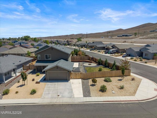 765 Garnet Way, Fernley, NV 89408