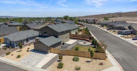765 Garnet Way, Fernley, NV 89408 Photo