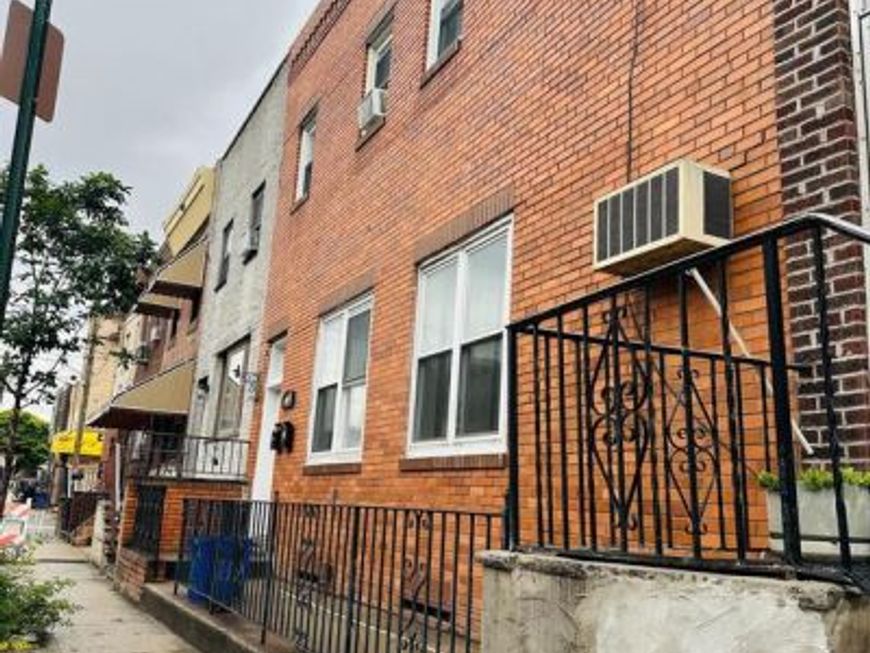 2440 42 S 9th Street, Philadelphia, PA 19148 Main Photo