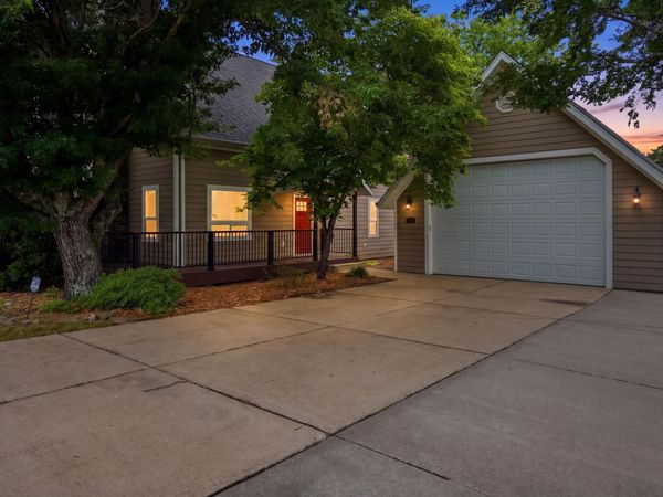 660 Hunt Club Circle , Galena, MO 65656