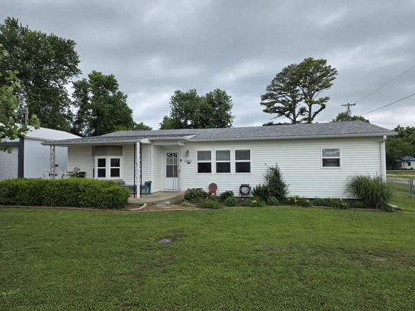 201 S Everett Street, Fair Play, MO 65649