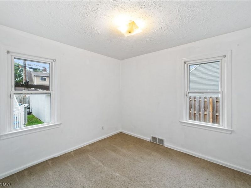 5000 Kenmore Avenue , Parma, OH 44134 Photo 18