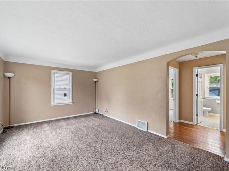 5000 Kenmore Avenue , Parma, OH 44134 Photo 7