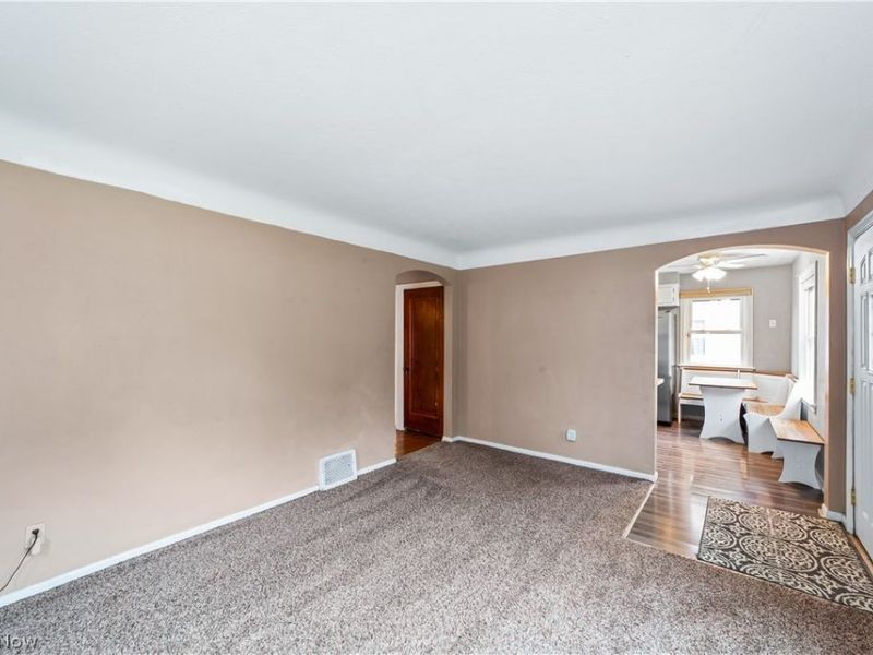 5000 Kenmore Avenue , Parma, OH 44134 Photo 9