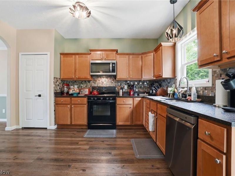 1397 Searay Cove, Painesville, OH 44077 Photo 8