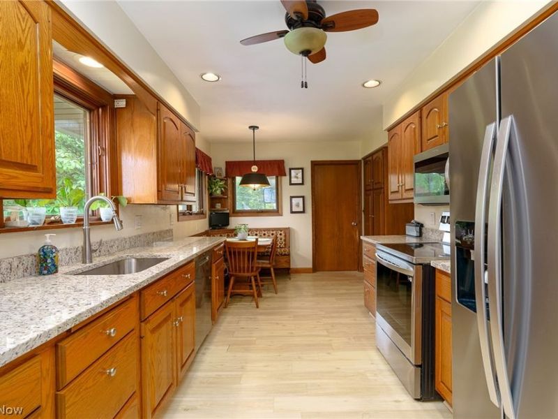 4064 Diana Drive, Broadview Heights, OH 44147 Photo 5