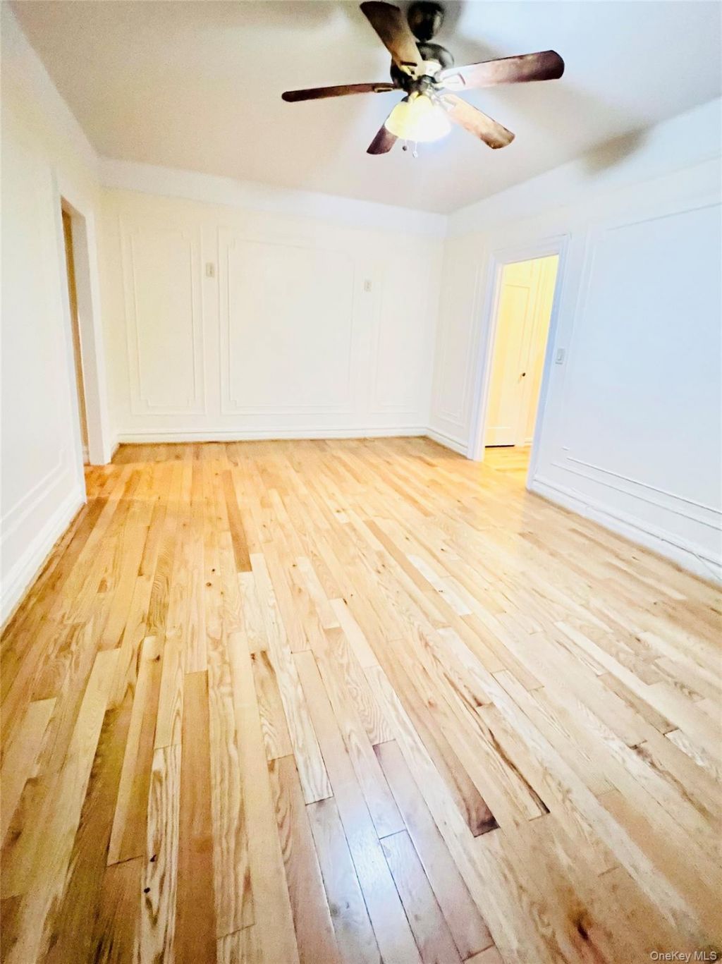 4396 Furman Avenue, Unit 4H, Bronx, NY 10466 Main Photo
