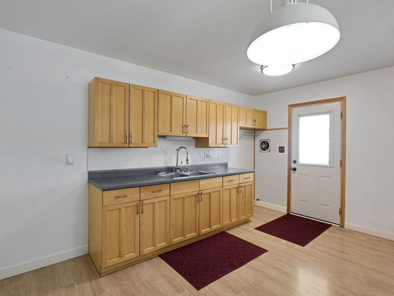 2893 Parsons Avenue , Columbus, OH 43207 Photo 9