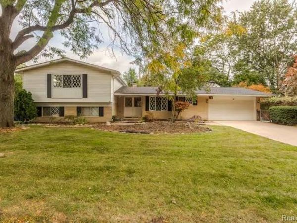 11261 Alger Street , Warren, MI 48093