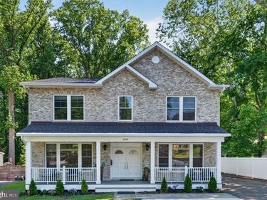 3925 ASHWOOD PLACE, FALLS CHURCH, VA 22041