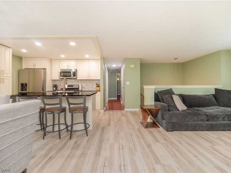 1431 Raccoon NE, Howland, OH 44484 Photo 3