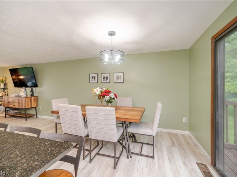 1431 Raccoon NE, Howland, OH 44484 Photo 7