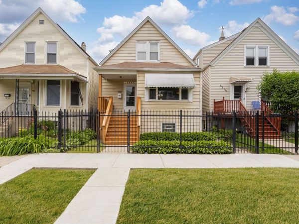 2221 N Keeler Avenue, Chicago, IL 60639