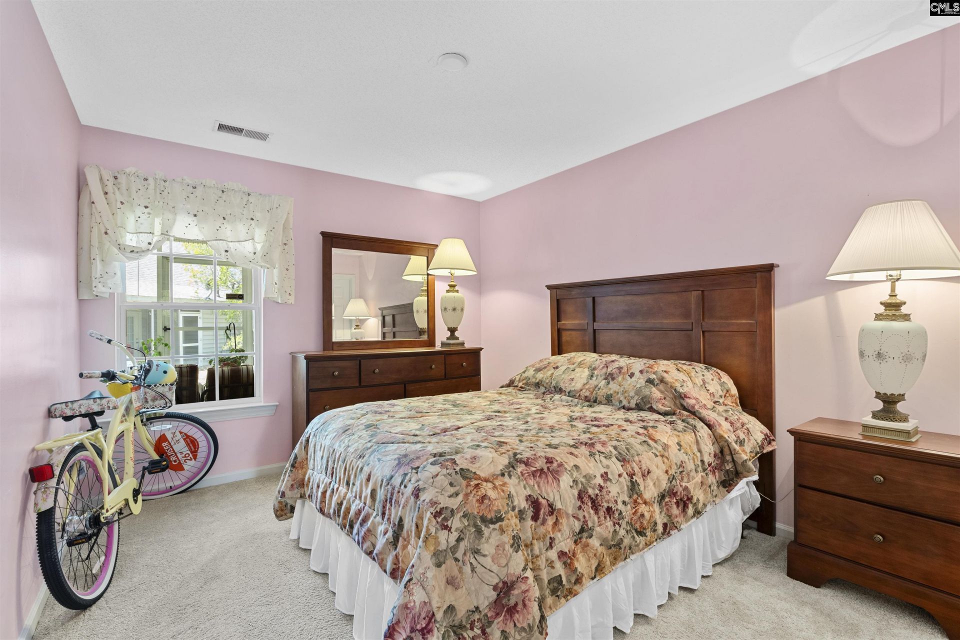 15 Baltusrol Court Photo 12
