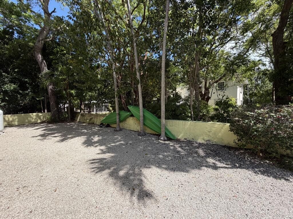 140 S Bay Harbor Drive, Key Largo, FL 33037 Photo