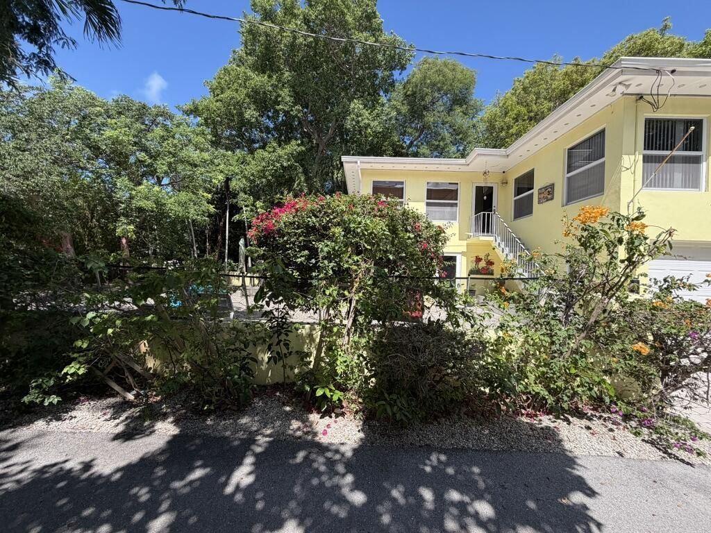 140 S Bay Harbor Drive, Key Largo, FL 33037 Photo