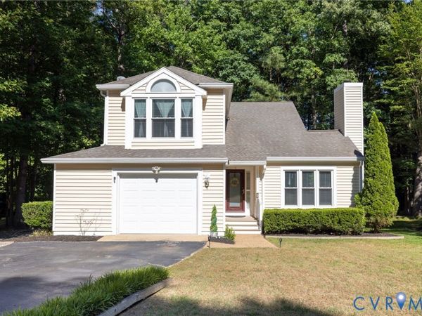 14305 Woods Walk Lane, Midlothian, VA 23112