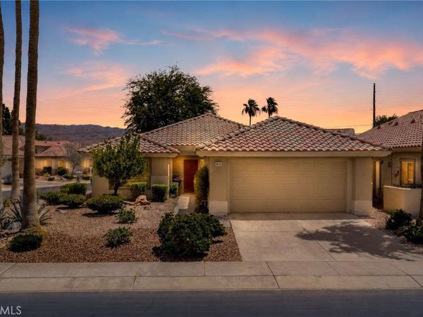38742 Burgundy Lane, Palm Desert, CA 92211
