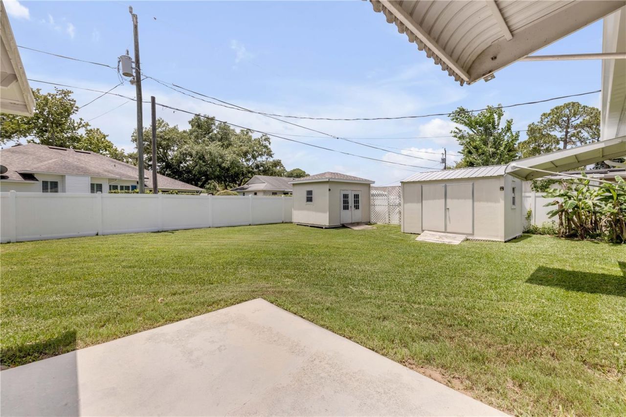 2232 Woodland Drive , Edgewater, FL 32141 Photo