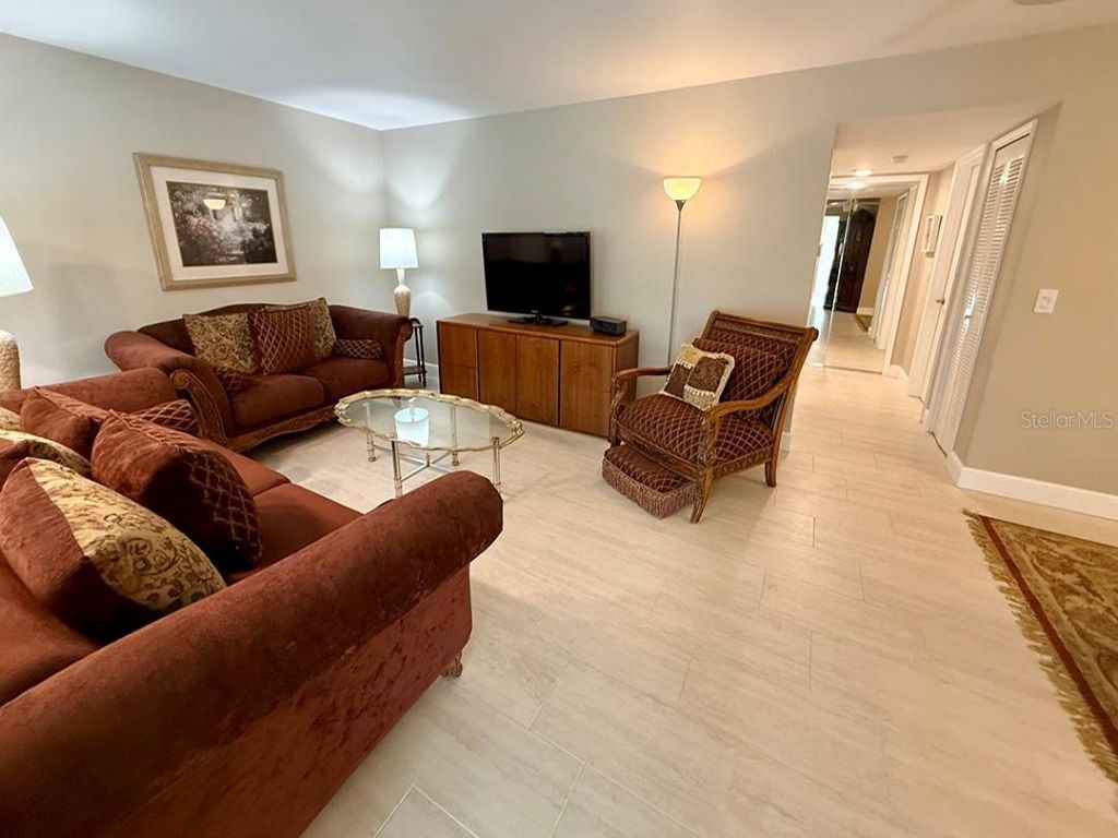 4455 Duhme Road , Unit 103, Saint Petersburg, FL 33708 Photo