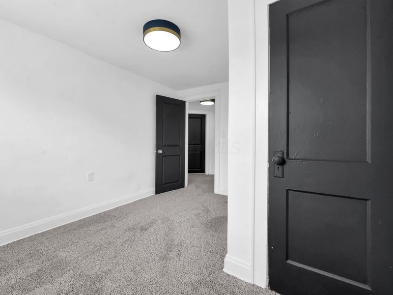 1472 E 25th Avenue, Columbus, OH 43211 Photo 17