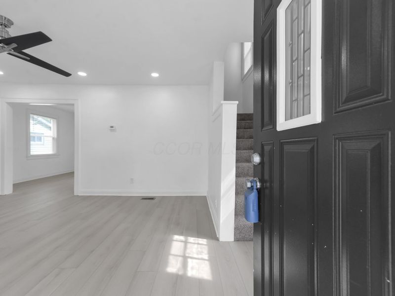 1472 E 25th Avenue, Columbus, OH 43211 Photo 6