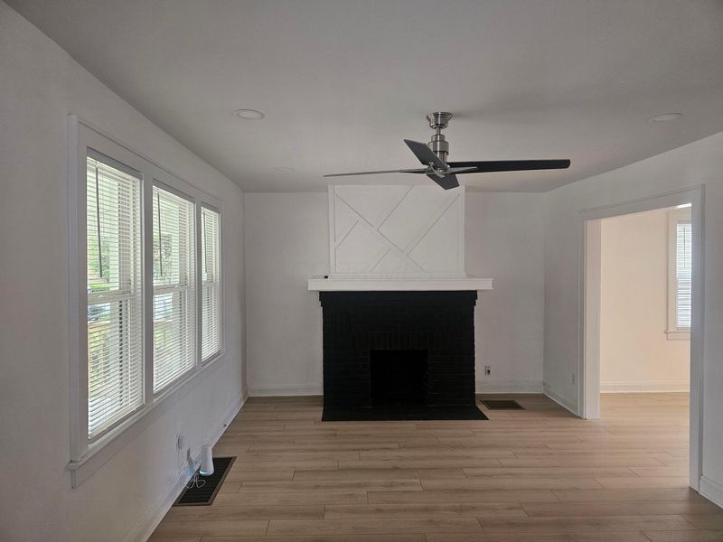 1472 E 25th Avenue , Columbus, OH 43211 Photo 7
