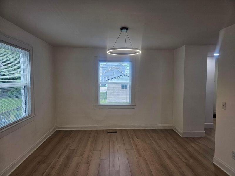 1472 E 25th Avenue , Columbus, OH 43211 Photo 8