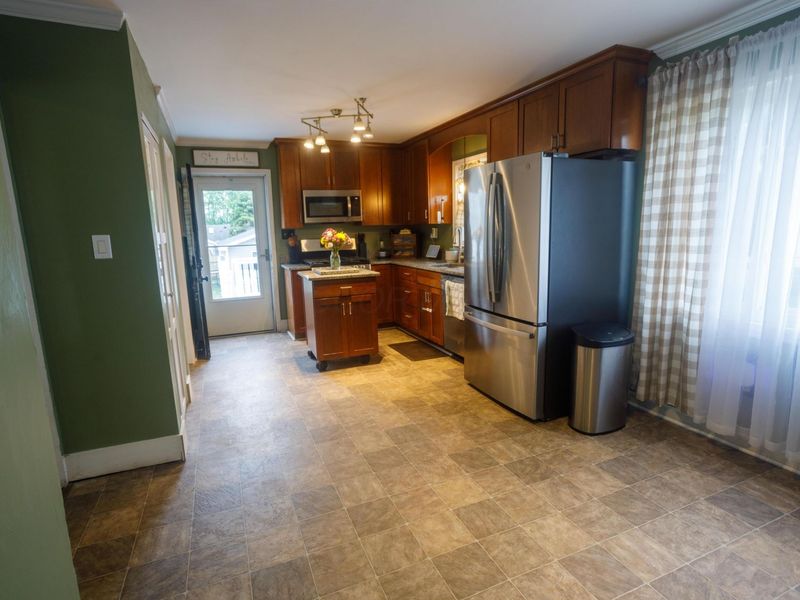 135 W Mound Street , South Charleston, OH 45368 Photo 13