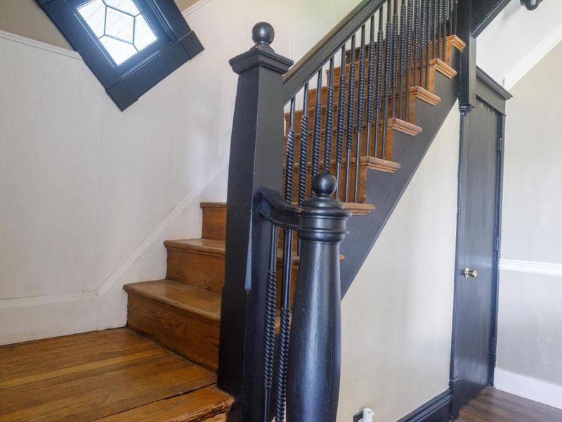 135 W Mound Street , South Charleston, OH 45368 Photo 8