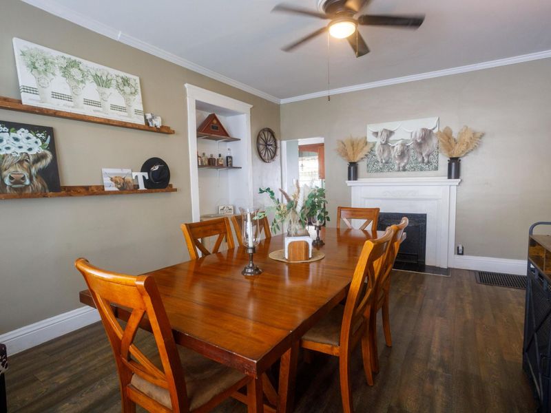 135 W Mound Street , South Charleston, OH 45368 Photo 9