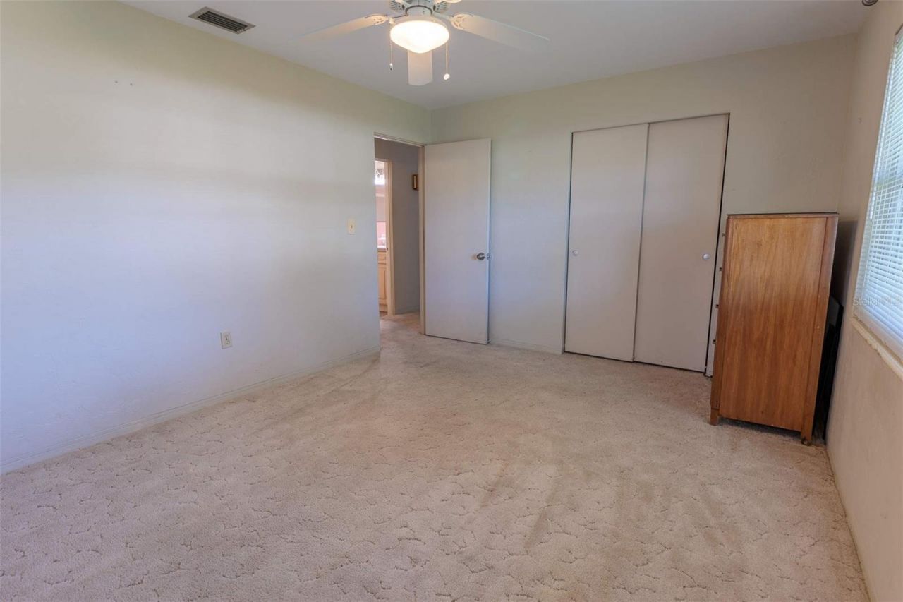 4334 61st Lane N, Kenneth City, FL 33709 Photo