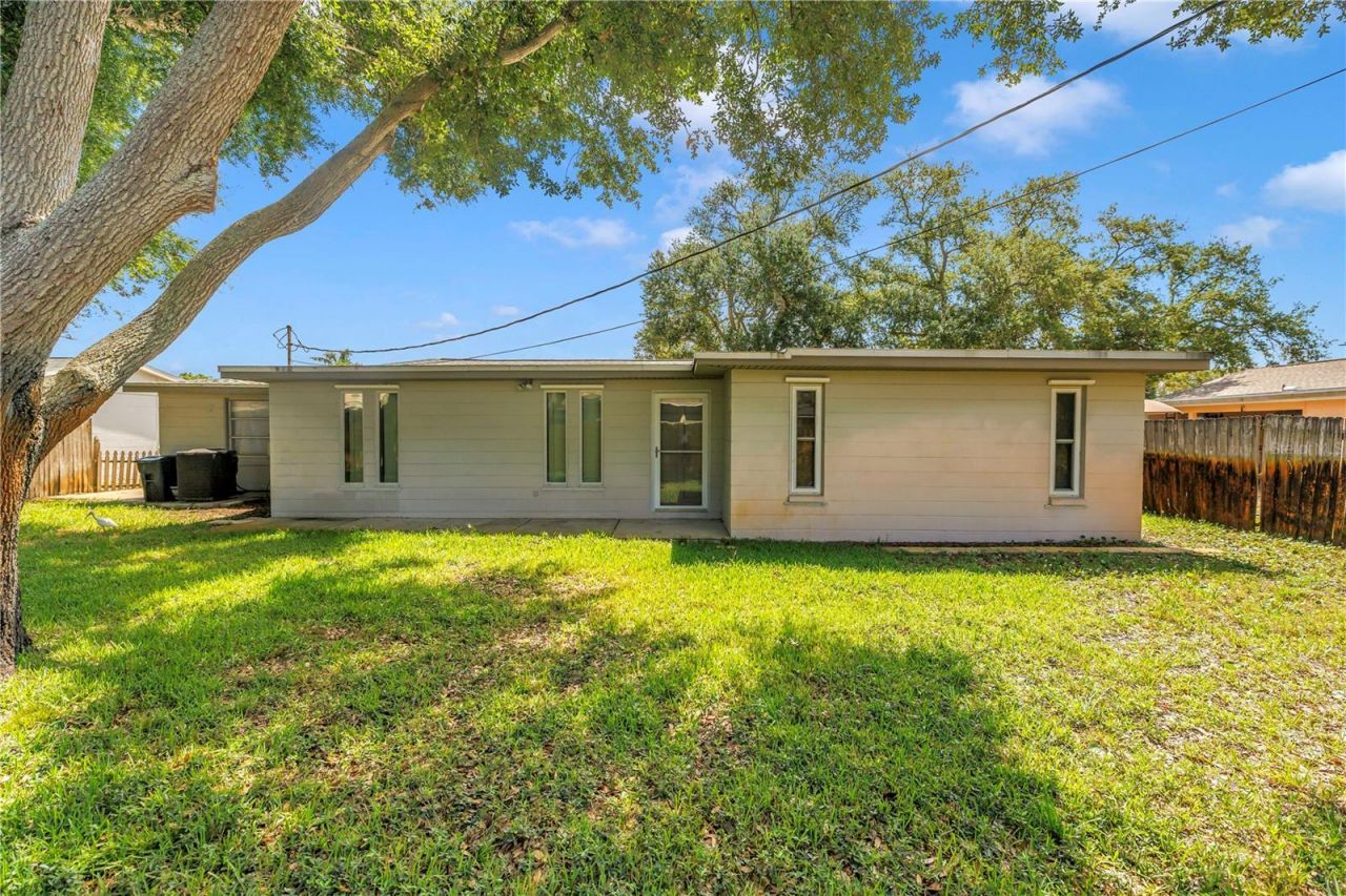 4334 61st Lane N, Kenneth City, FL 33709 Photo