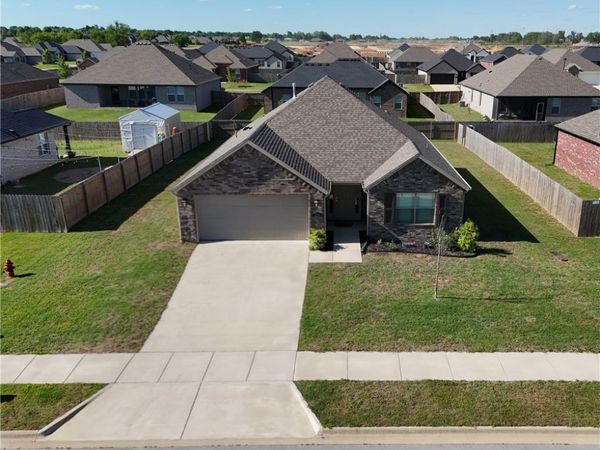 270 Idaho Avenue , Farmington, AR 72730