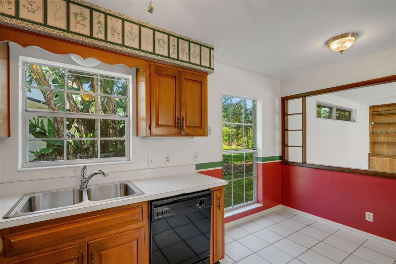 12712 Sebring Boulevard, Tampa, FL 33618 Photo