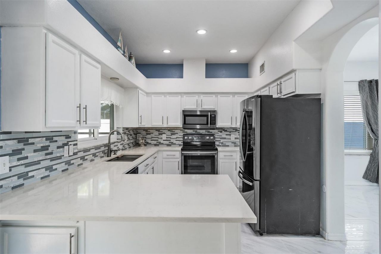 380 Rosalind Lane , Oldsmar, FL 34677 Photo