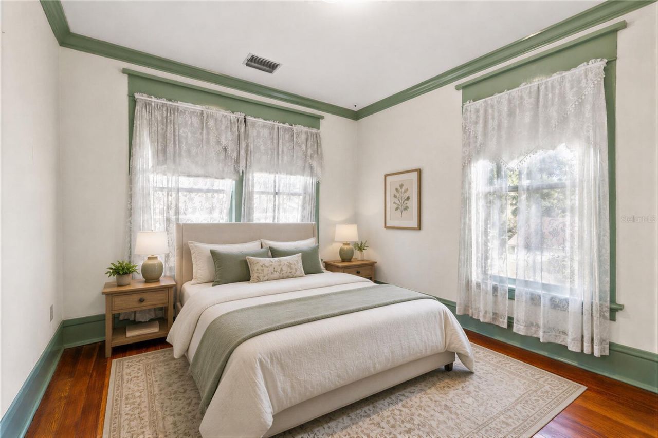 5202 N Seminole Avenue, Tampa, FL 33603 Photo