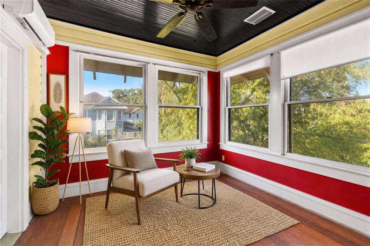 5202 N Seminole Avenue, Tampa, FL 33603 Photo