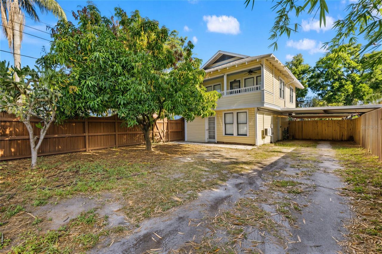 5202 N Seminole Avenue, Tampa, FL 33603 Photo