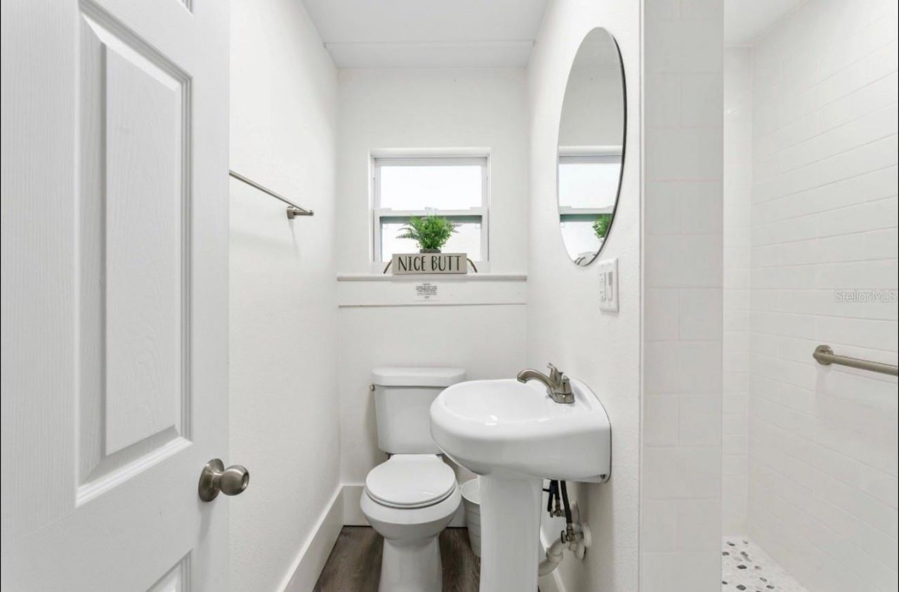 5202 N Seminole Avenue, Tampa, FL 33603 Photo