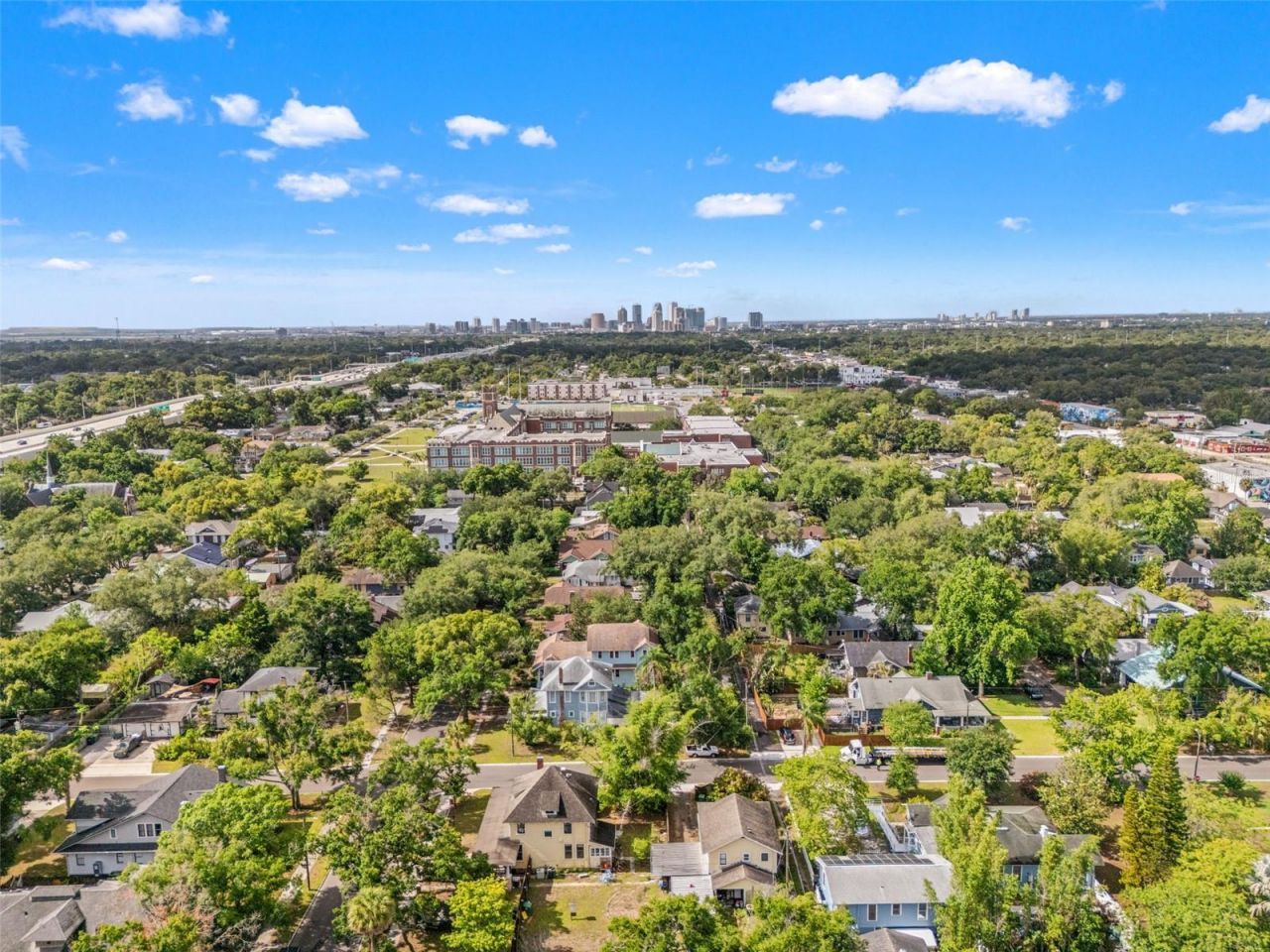5202 N Seminole Avenue, Tampa, FL 33603 Photo