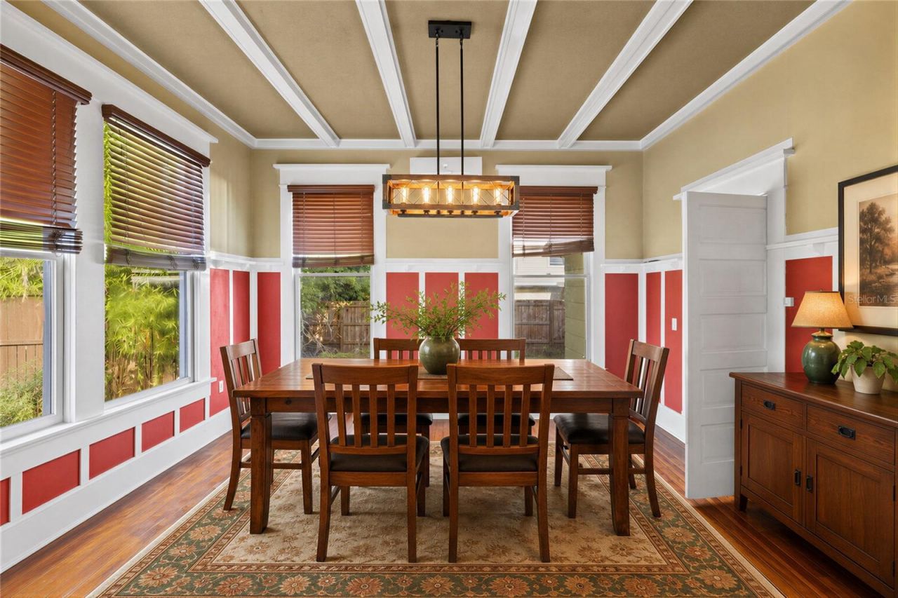 5202 N Seminole Avenue, Tampa, FL 33603 Photo