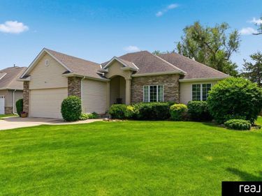 20779 hemlock Street , Elkhorn, NE 68022