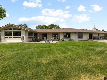 1450 208th Drive , Seward, NE 68434