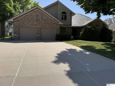 1612 S 155 Street , Omaha, NE 68144